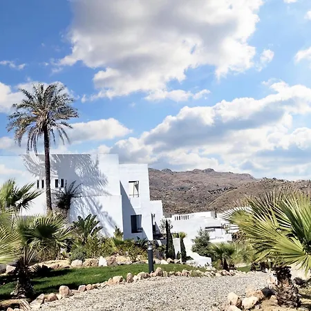 Charming In With Private Parking Mojacar