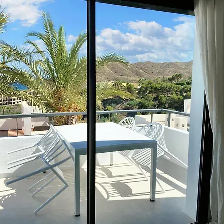 Charming In With Private Parking Holiday home