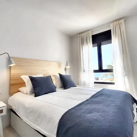 Charming In With Private Parking Holiday home *